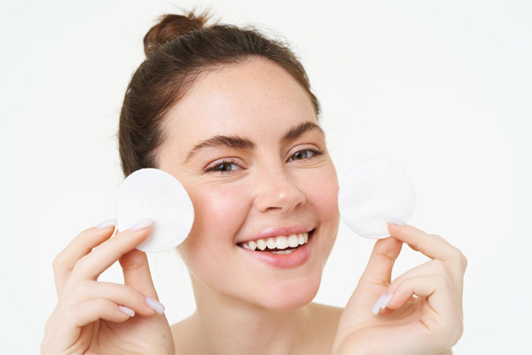 بهترین پاک کننده صورت برای پوست شما چیست؟